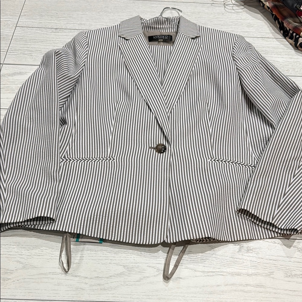 Striped Black and White Women's Blazer and bottoms